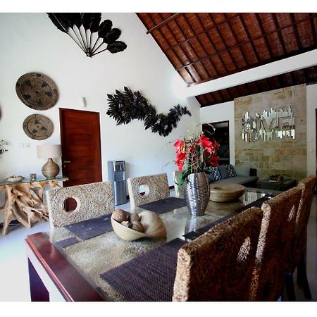 Exquisito Villa Denpasa Buitenkant foto