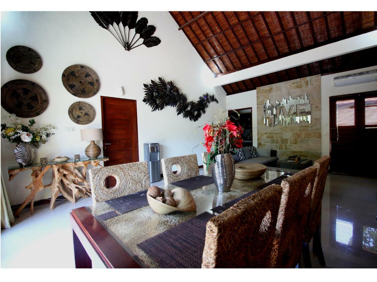 Exquisito Villa Denpasa Buitenkant foto